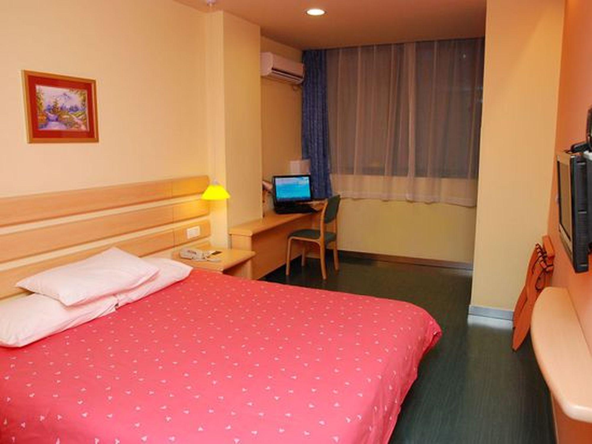 Home Inn Shanghai Railway Station North Square Экстерьер фото