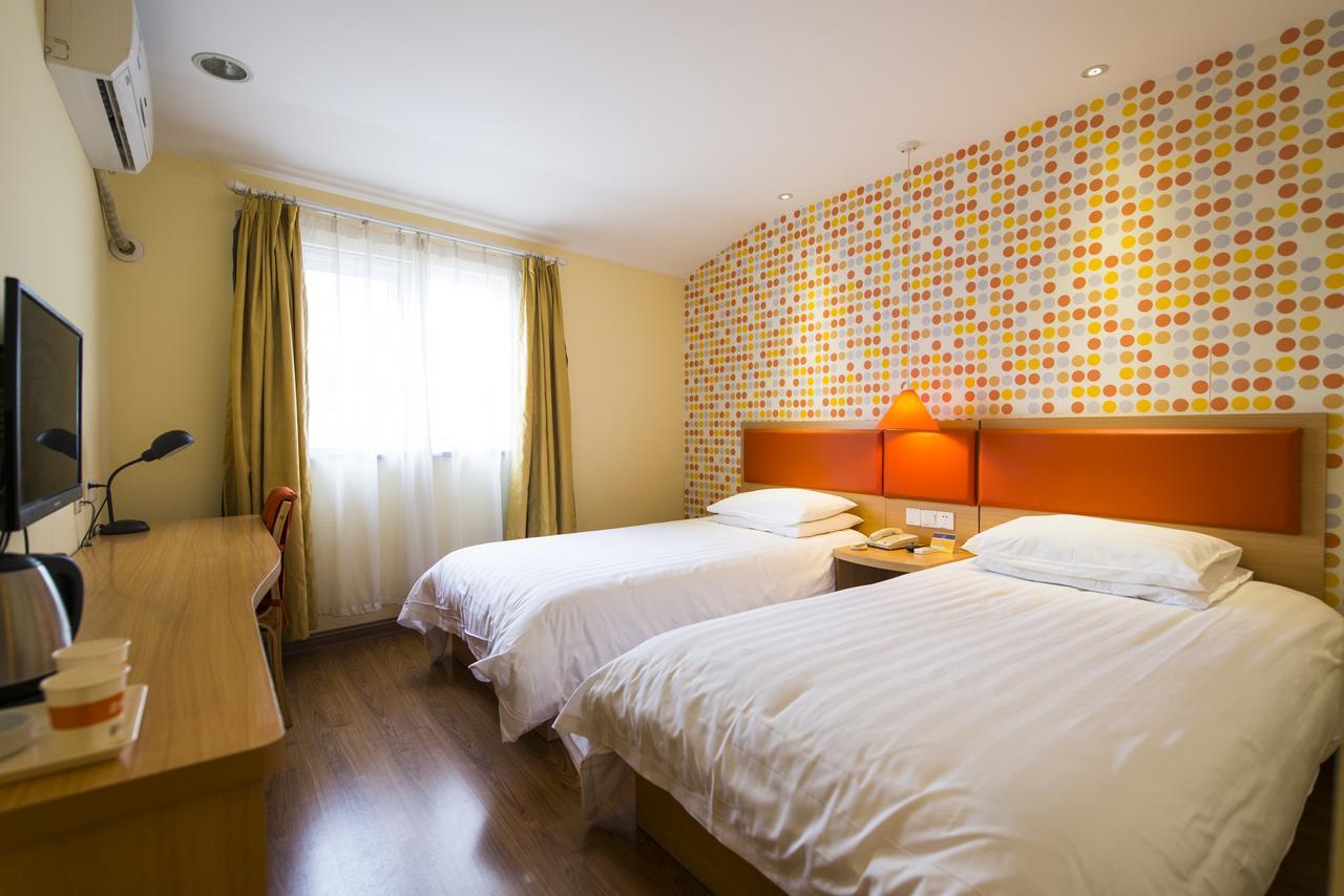 Home Inn Shanghai Railway Station North Square Экстерьер фото